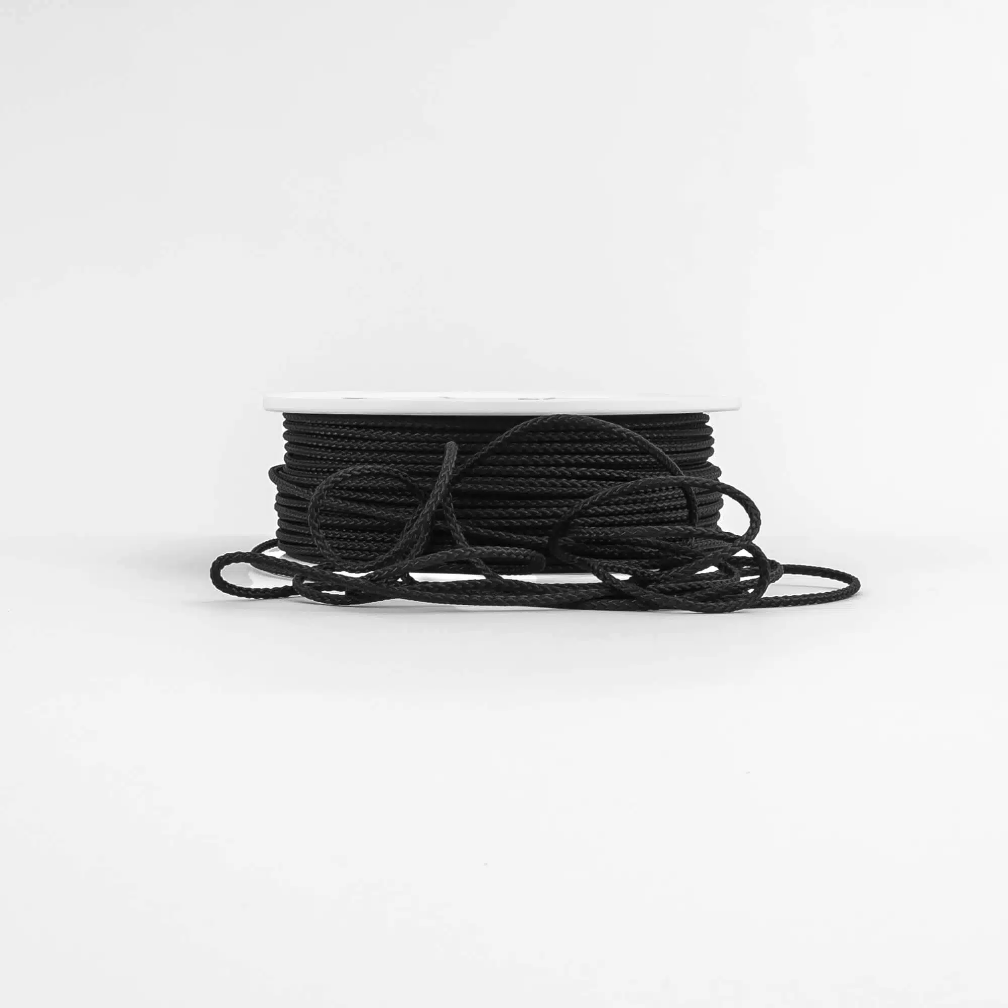 Lina-till-flaggstang-polystrong-svart-ny1 Lina-till-flaggstang-polystrong-svart-ny1