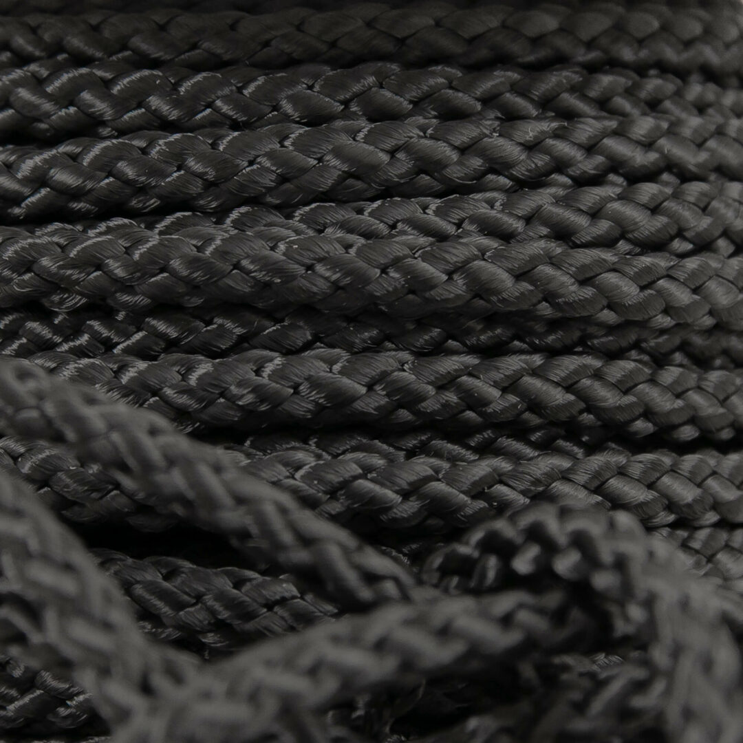 Polyesterlina svart 4mm 12 m detaljbild