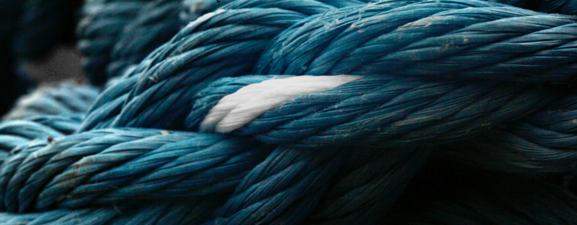 blått rep omslag